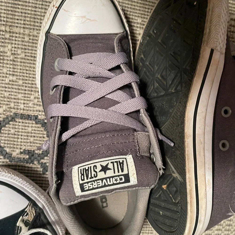 Converse - Picture 2 of 3